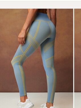 Fabletics Seamless High Waisted Compressed Leggings